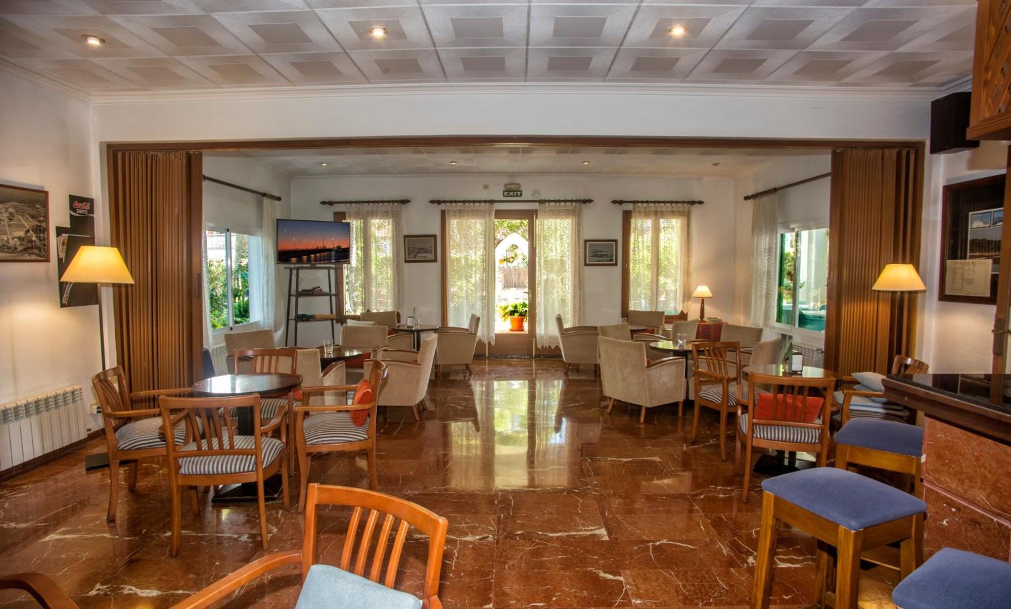 Hotel Martorell By Mhr Colonia de Sant Jordi Bagian luar foto