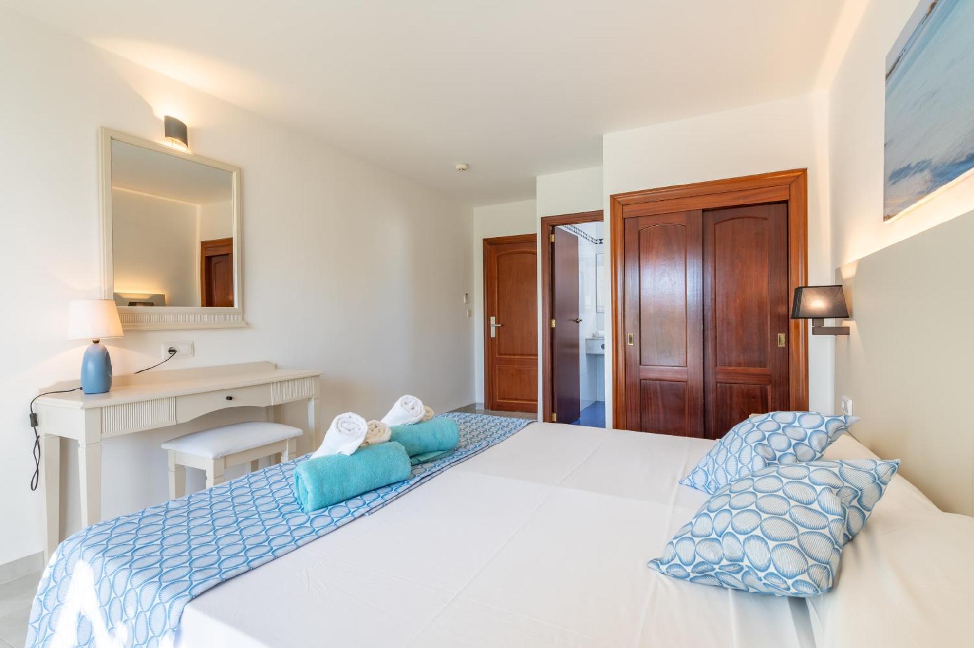 Hotel Martorell By Mhr Colonia de Sant Jordi Bagian luar foto