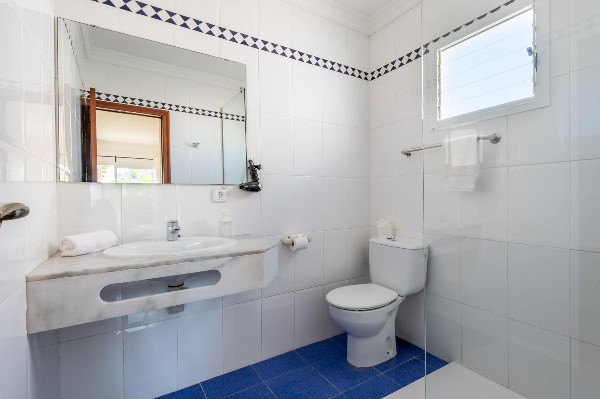 Hotel Martorell By Mhr Colonia de Sant Jordi Bagian luar foto