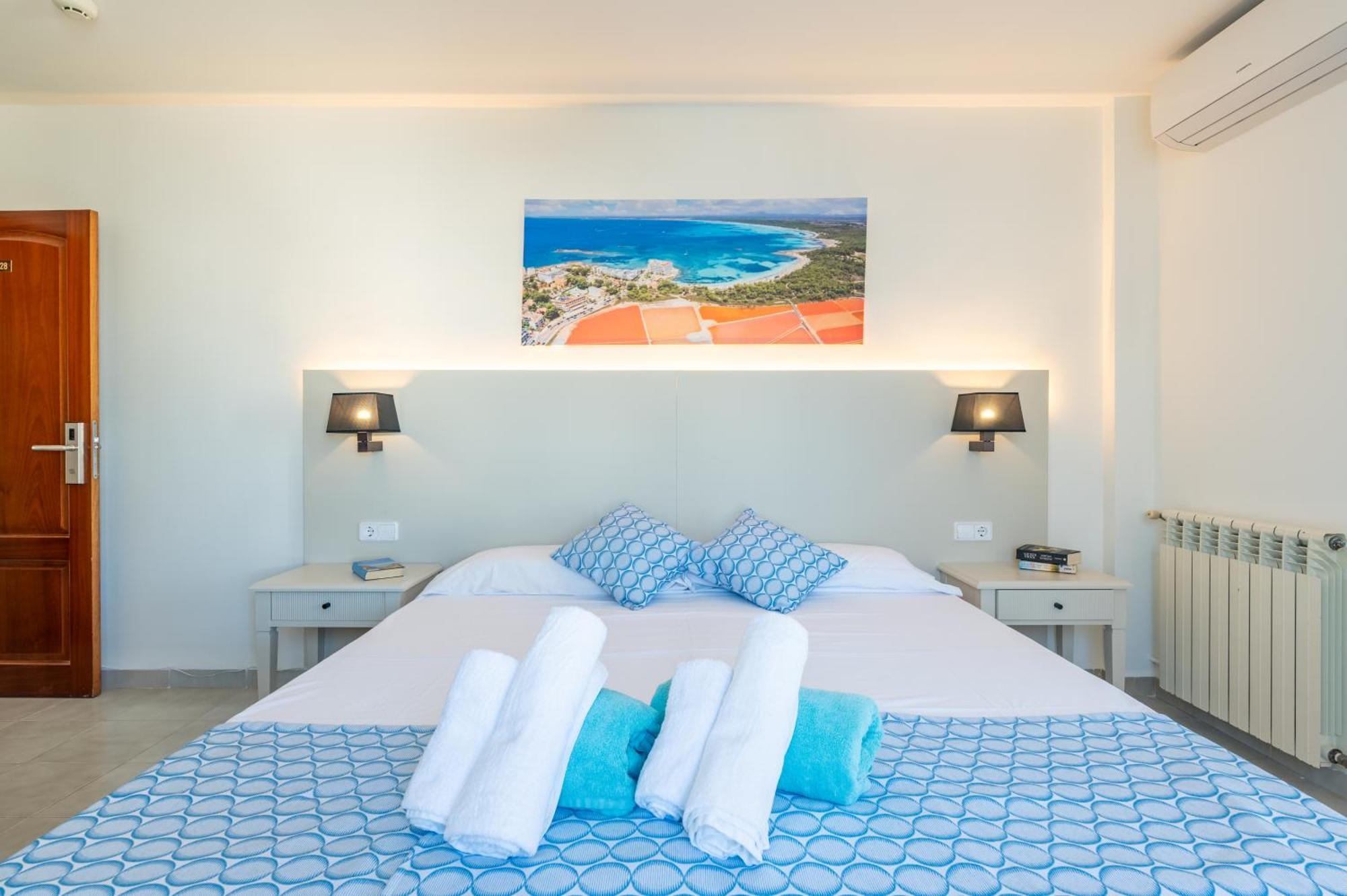 Hotel Martorell By Mhr Colonia de Sant Jordi Bagian luar foto